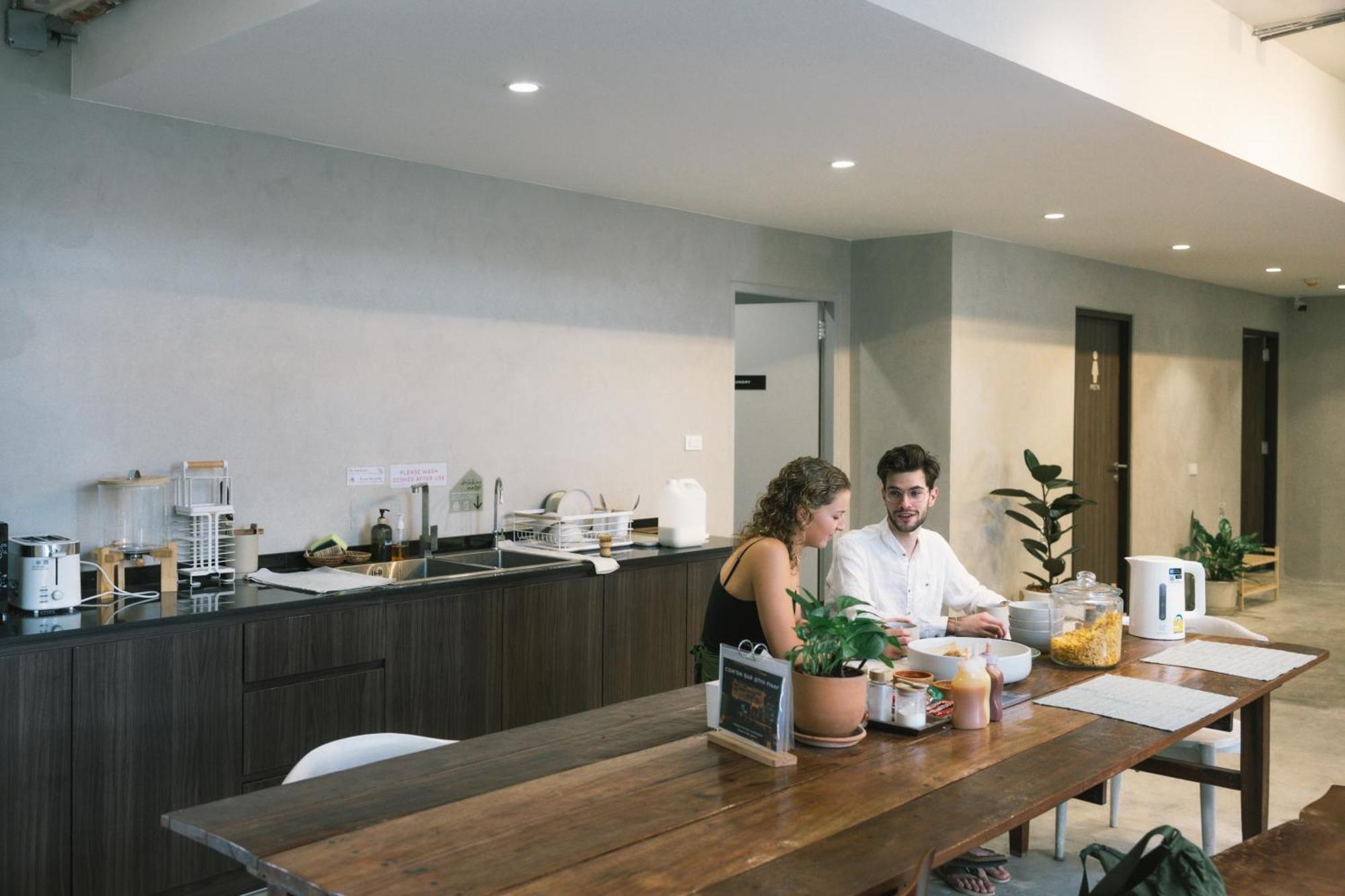 Auberge de jeunesse C'House Bangkok Extérieur photo